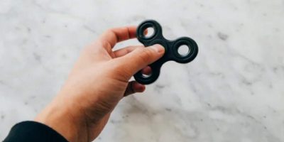 How Do Fidget Spinners Work? We Explain the Science of this Weird Gadget