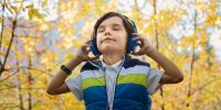 The Best Productivity Audiobooks You Can Listen to on Your Commute